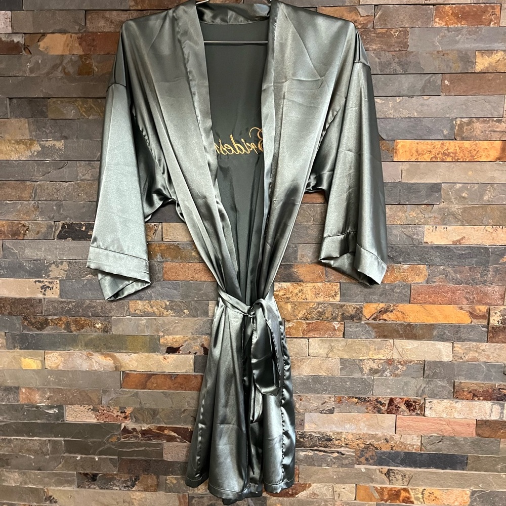 Elegant Satin Robe in Russian Green